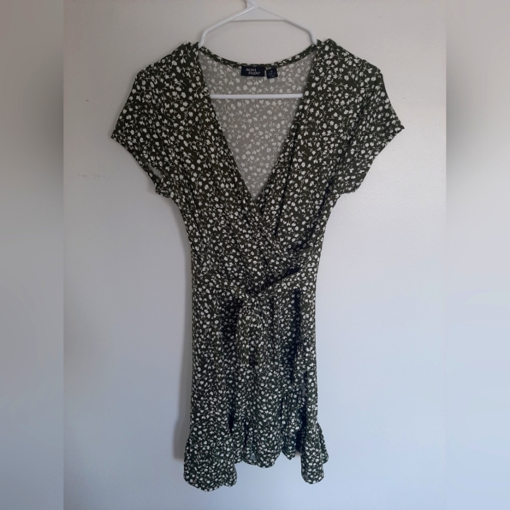 Cute short green dress